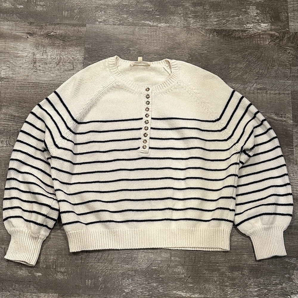 Sezane Leontine Cream and Black Buttoned Sweater Sz Small